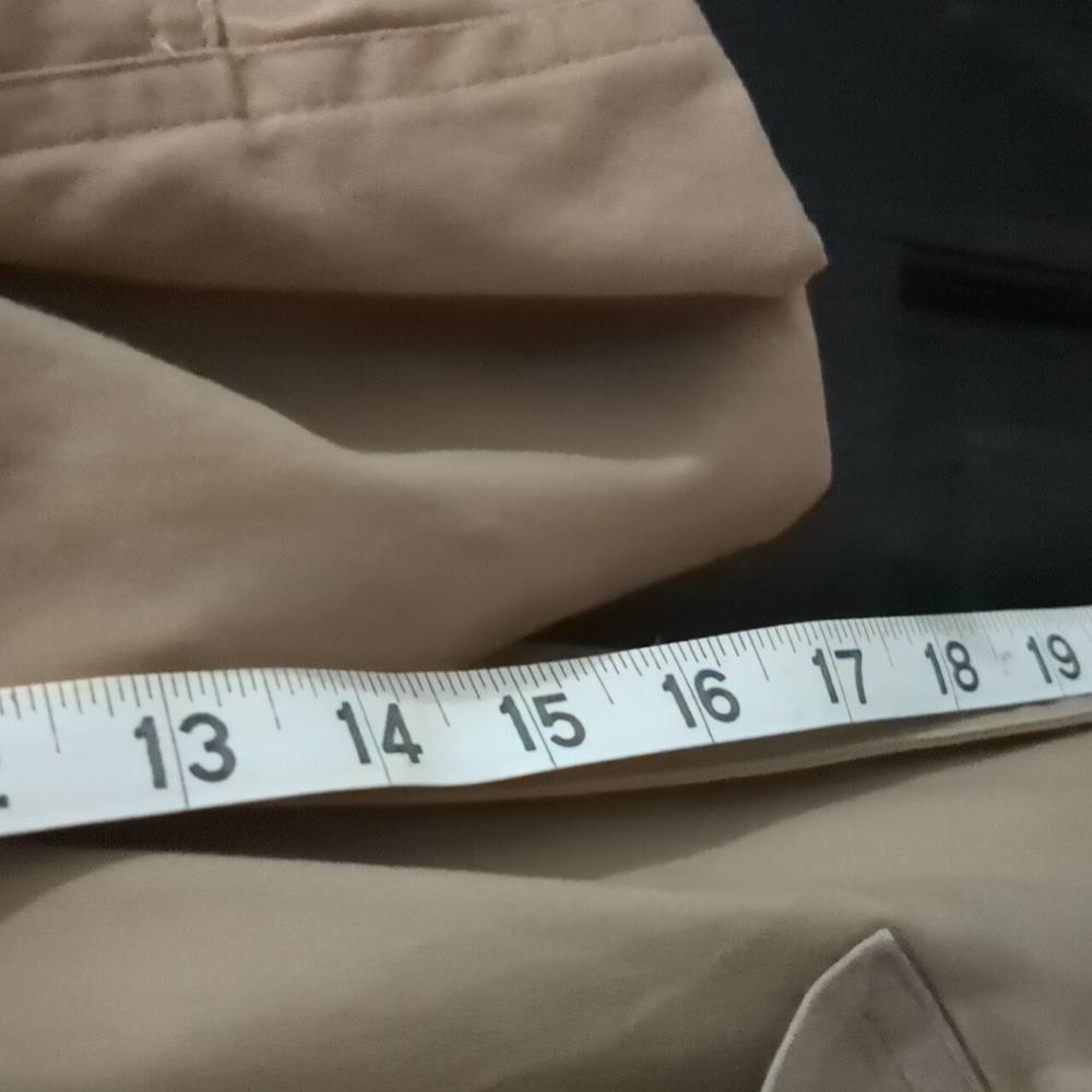 Classic Tan Trench Coat - Picture 8 of 11